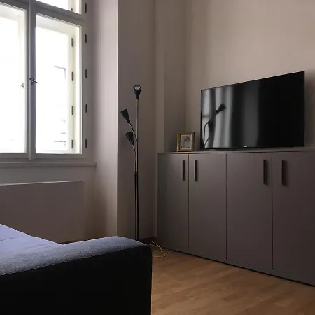 Apartment Sokolovska 91 *