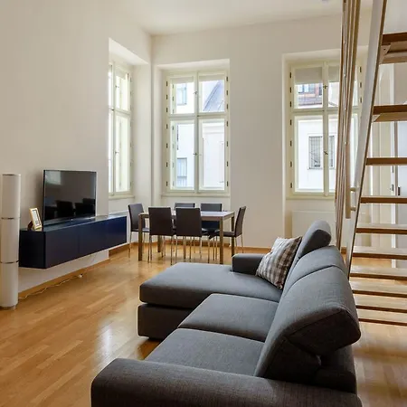 Appartement Sokolovska 91