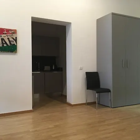 Апартаменты Sokolovska 91